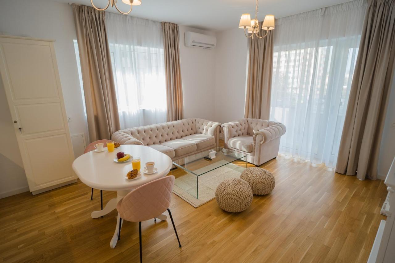 בוקרשט Central Apartments With City View & Large Balcony מראה חיצוני תמונה