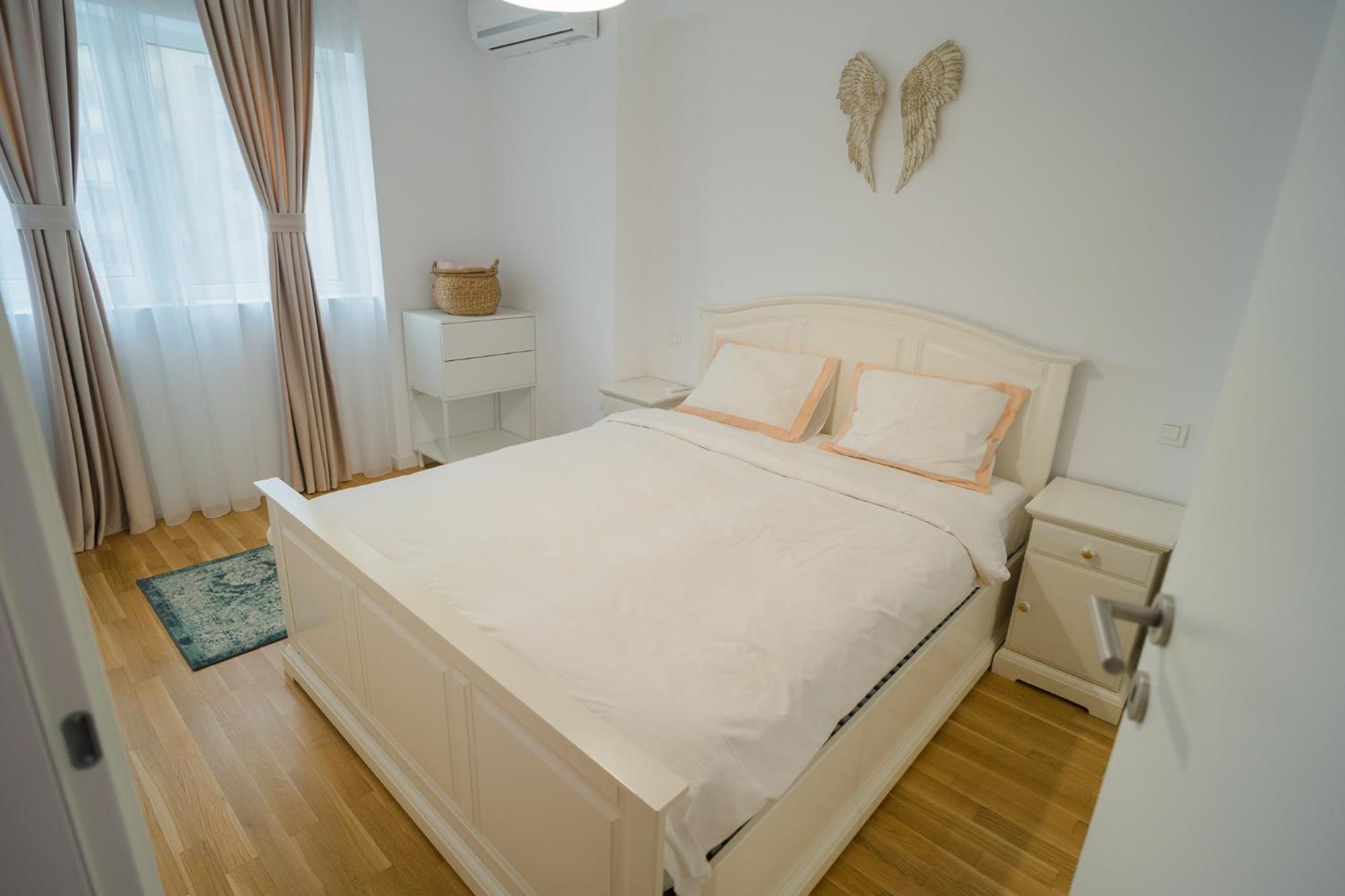 בוקרשט Central Apartments With City View & Large Balcony מראה חיצוני תמונה